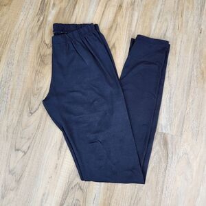 💛Hot Kiss Black Lightweight Leggings One Size